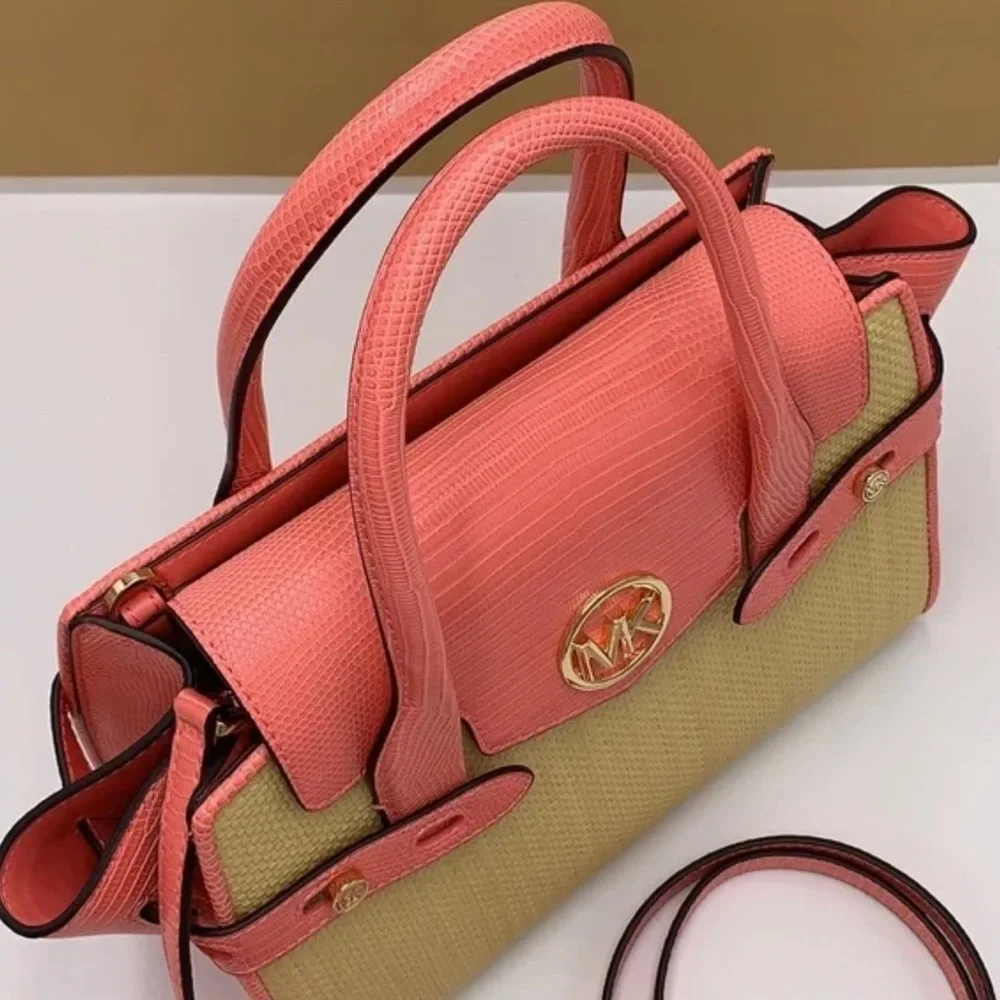 ⚠️HOLIDAY SALE ⚠️ MICHAEL KORS CARMEN MEDIUM FLAP SATCHEL GRAPEFRUIT
NWT - Picture 10 of 14